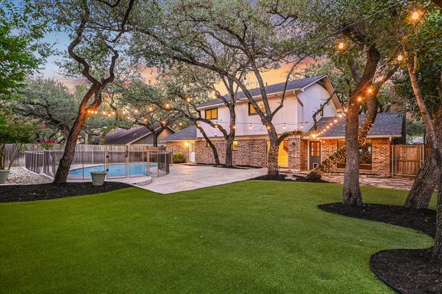 11210 Deadoak LN, Austin, TX 78759