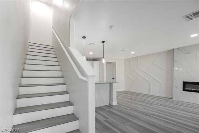 6811 Sage Gold Court, North Las Vegas, NV 89086