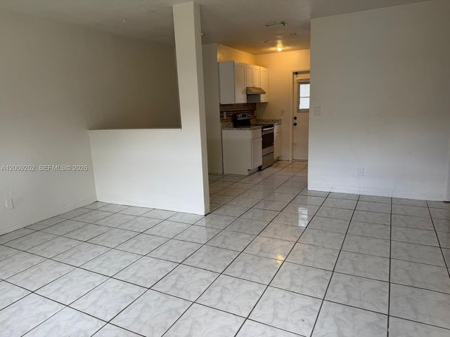 728 SW 7th St 1-2, Hallandale Beach, FL 33009