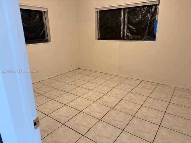 728 SW 7th St 1-2, Hallandale Beach, FL 33009