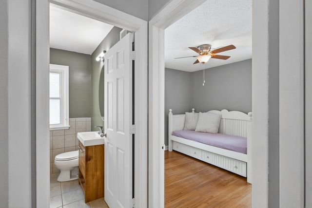 5541 33rd Avenue S, Minneapolis, MN 55417