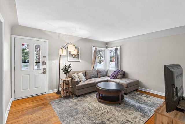 5541 33rd Avenue S, Minneapolis, MN 55417