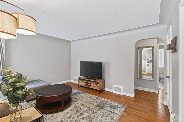 5541 33rd Avenue S, Minneapolis, MN 55417