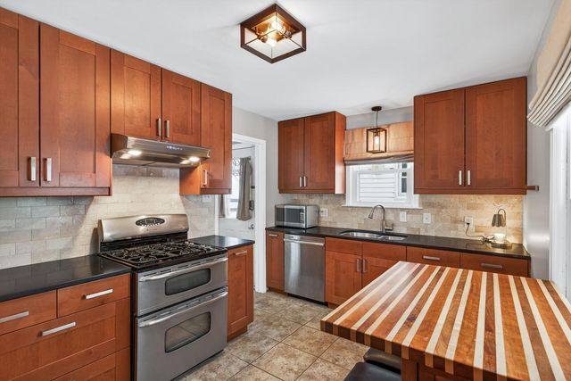 5541 33rd Avenue S, Minneapolis, MN 55417