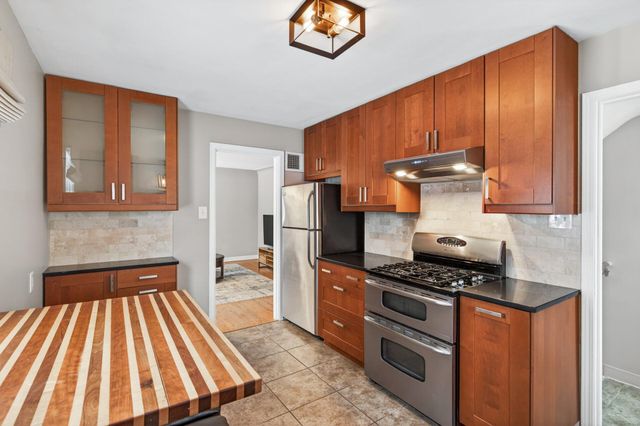 5541 33rd Avenue S, Minneapolis, MN 55417