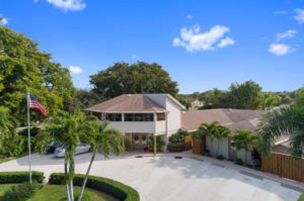 2016 Joy Rene Lane 2, North Palm Beach, FL 33408