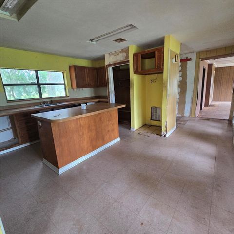 1471 Private Road 652, Sargent, TX 77414