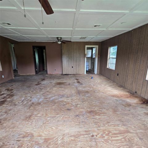 1471 Private Road 652, Sargent, TX 77414