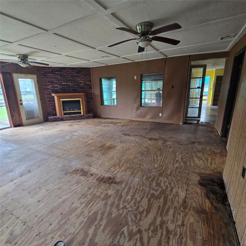 1471 Private Road 652, Sargent, TX 77414