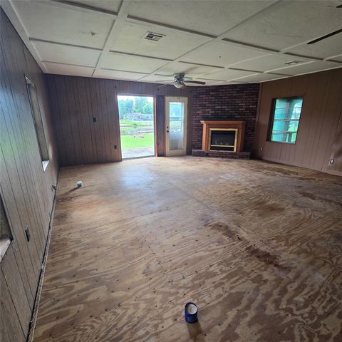 1471 Private Road 652, Sargent, TX 77414