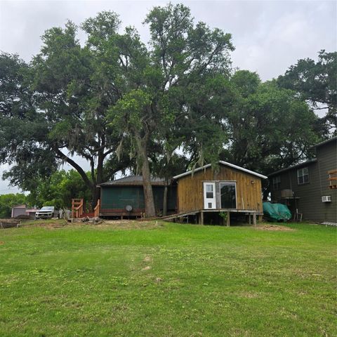 1471 Private Road 652, Sargent, TX 77414