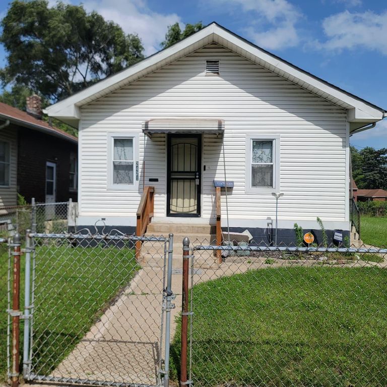 2421 Monroe Street, Gary, IN 46407