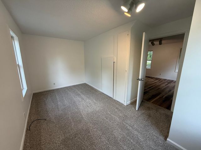 236 W Nelson Street, Hastings, MI 49058