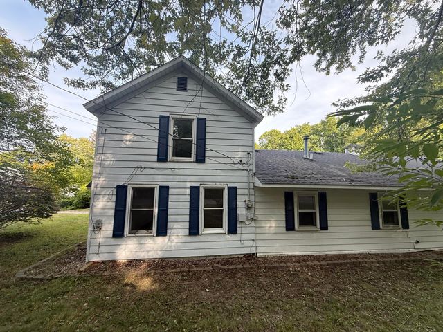 236 W Nelson Street, Hastings, MI 49058