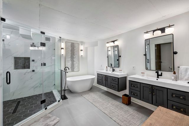 1025 S Shepherd Drive 305, Houston, TX 77019