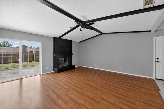 2760 Hollandale Lane, Farmers Branch, TX 75234