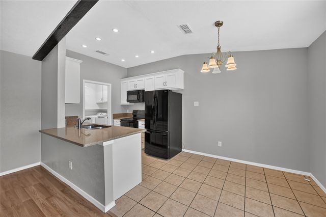 2760 Hollandale Lane, Farmers Branch, TX 75234