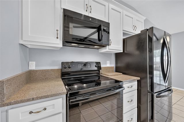 2760 Hollandale Lane, Farmers Branch, TX 75234