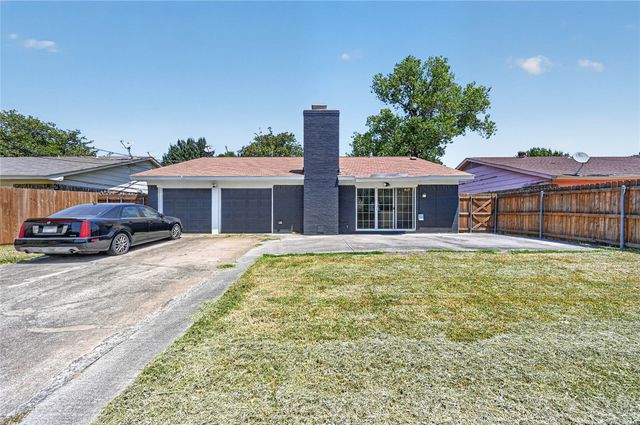2760 Hollandale Lane, Farmers Branch, TX 75234