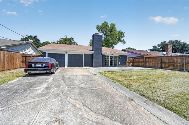 2760 Hollandale Lane, Farmers Branch, TX 75234