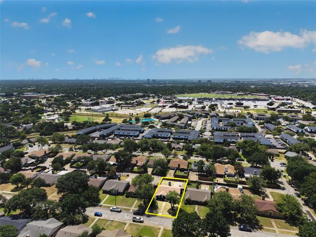 2760 Hollandale Lane, Farmers Branch, TX 75234