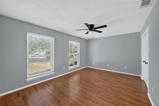 2760 Hollandale Lane, Farmers Branch, TX 75234