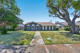2760 Hollandale Lane, Farmers Branch, TX 75234