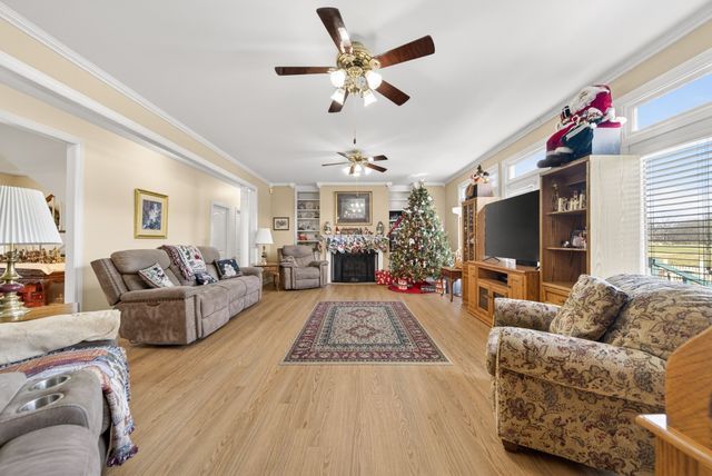 2236 New Hope Rd, Hendersonville, TN 37075