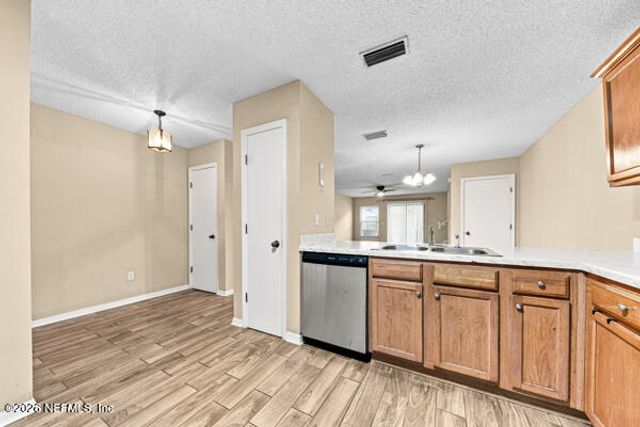 7705 HIGHCHAIR Lane, Jacksonville, FL 32210