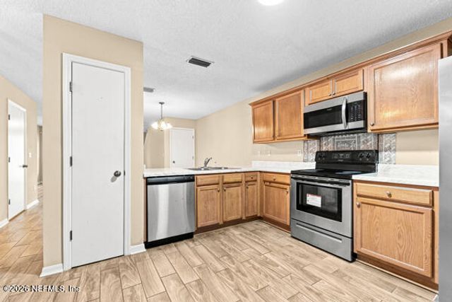 7705 HIGHCHAIR Lane, Jacksonville, FL 32210
