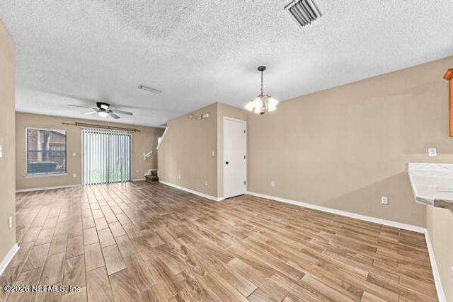7705 HIGHCHAIR Lane, Jacksonville, FL 32210