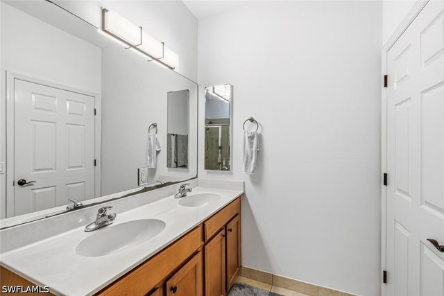 14165 Winchester CT 204, Naples, FL 34114