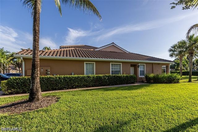 14165 Winchester CT 204, Naples, FL 34114