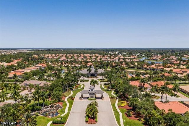 14165 Winchester CT 204, Naples, FL 34114