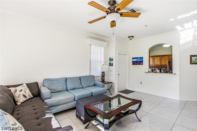 14165 Winchester CT 204, Naples, FL 34114