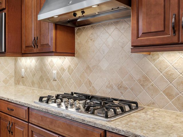 4828 BENITO COURT, Bradenton, FL 34211