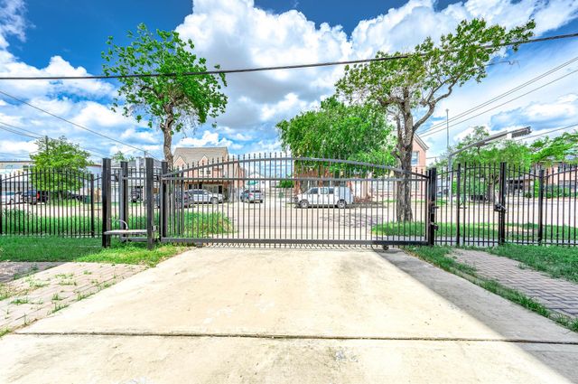 1412 Wheeler Street, Houston, TX 77004