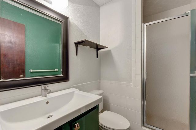 1705 Crossing PL A109, Austin, TX 78741