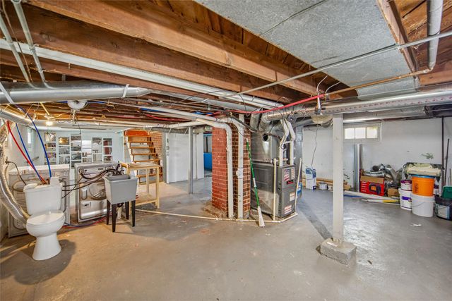 3220 SW 13th Street, Des Moines, IA 50321