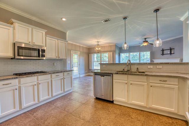 7341 FOURTH AVE, Bartlett, TN 38135