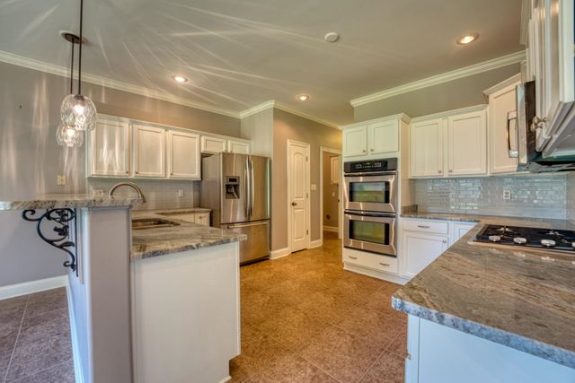 7341 FOURTH AVE, Bartlett, TN 38135