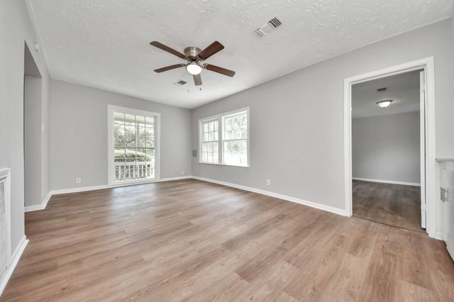3603 Crosby Cedar Bayou Road, Baytown, TX 77521