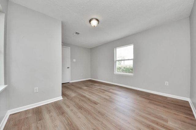 3603 Crosby Cedar Bayou Road, Baytown, TX 77521