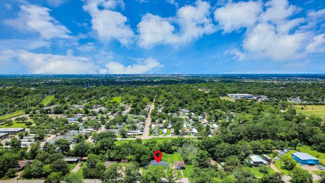 3603 Crosby Cedar Bayou Road, Baytown, TX 77521