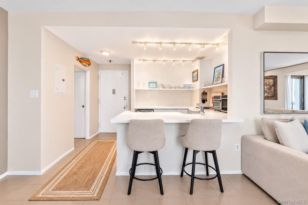 100 W Broadway 4N, Long Beach, NY 11561 — photo 3
