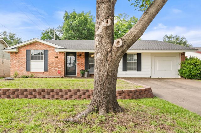 3012 Lisa Lane, Arlington, TX 76013
