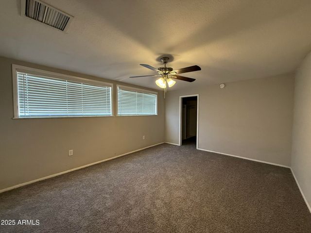 1840 E CLARENDON Avenue, Phoenix, AZ 85016