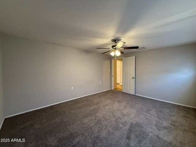 1840 E CLARENDON Avenue, Phoenix, AZ 85016