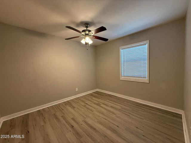 1840 E CLARENDON Avenue, Phoenix, AZ 85016