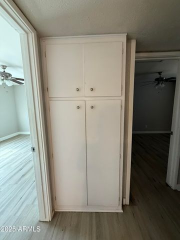 1840 E CLARENDON Avenue, Phoenix, AZ 85016